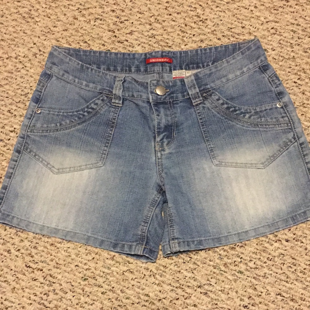 Light wash denim shorts